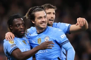 Vòng 18 Ngoại Hạng Anh 2024/2025: MU và Man City Đối Đầu Với Những Đối Thủ Dễ Dàng
