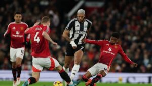 Newcastle đã mở tỷ số ngay từ phút thứ 4 do bàn thắng của Alexander Isak